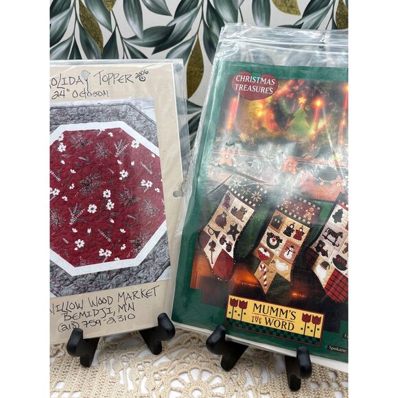 Lot of Eight Christmas Quilting Patterns (Patterns only - No supplies) NIP - Picture 3 of 5